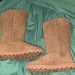 Bearpaw boots
